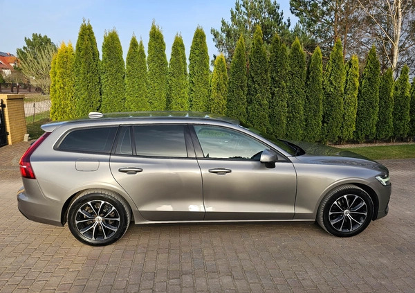 Volvo V60 cena 82900 przebieg: 249600, rok produkcji 2019 z Chojnice małe 529